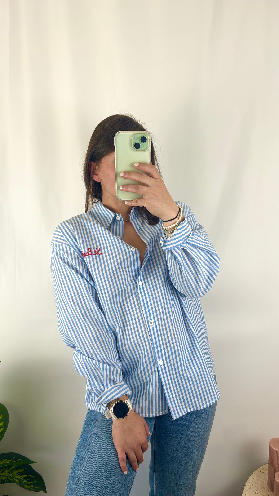 Chemise à rayures brodée