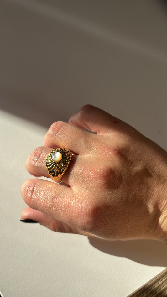 Bague effet chevalière