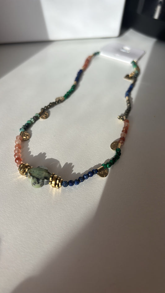 Collier perlé effet marbré